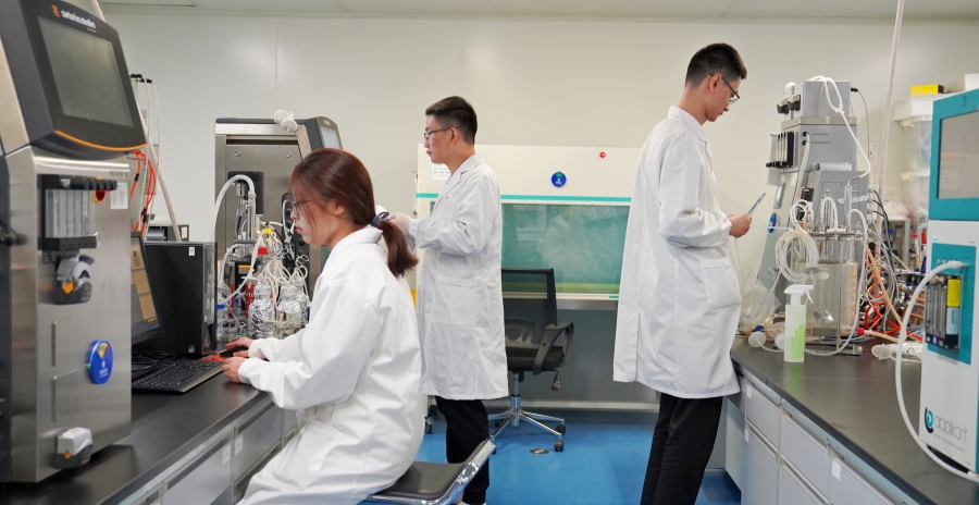 创业板15周年：万象城awc生物的成长与创新之路